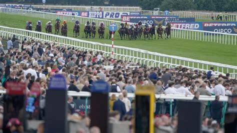 Monday Horse Racing Tips 2* .